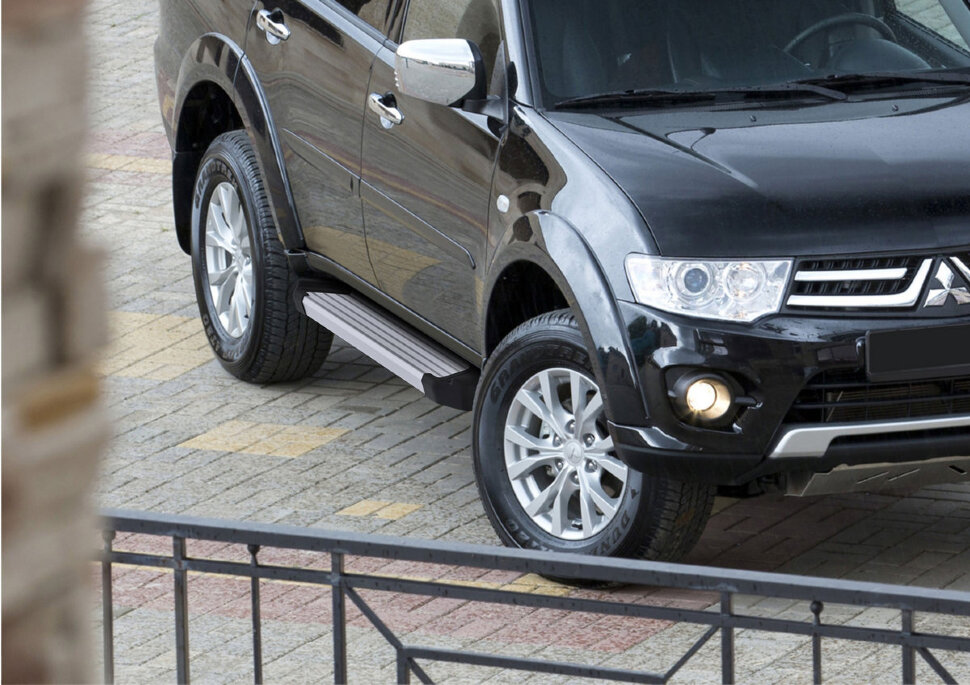 Пороги площадки (подножки) "Silver" Rival для Mitsubishi Pajero Sport II 2008-2016, 173 см, 2 шт., алюминий, F173AL.4003.1 с возможностью установки
