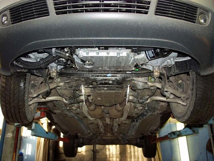 Защита картера Audi A4 двигатель 2,4; 2,6; 2,8; 2,5TDI; S4 (V6)  (2000-2004)  арт: 02.0226