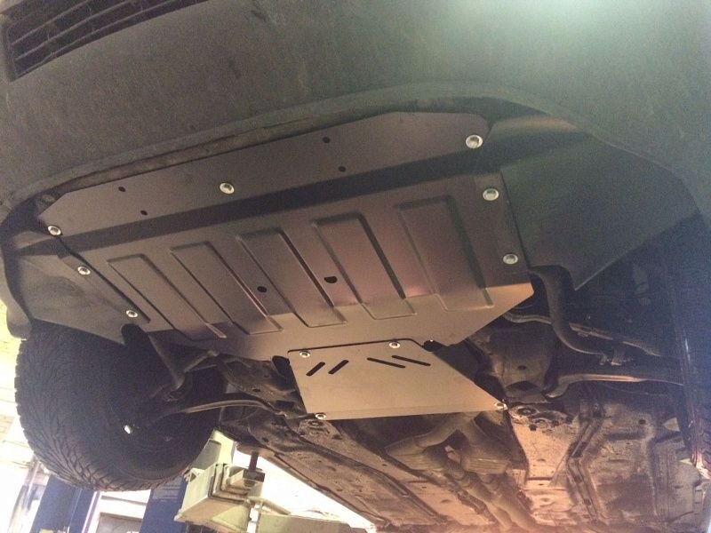 Защита картера Audi A4 двигатель 2,4; 2,6; 2,8; 2,5TDI; S4 (V6)  (2000-2004)  арт: 02.0226