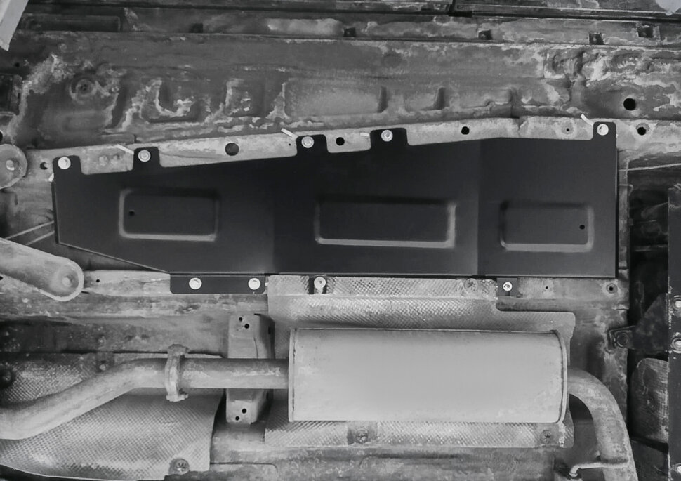 Защита тормозных магистралей АвтоБроня для Chery Tiggo 8 2020-н.в., сталь 1.5 мм, с крепежом, штампованная, 111.00930.1