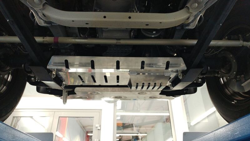 Защита переднего моста Jimny арт: 23.4033