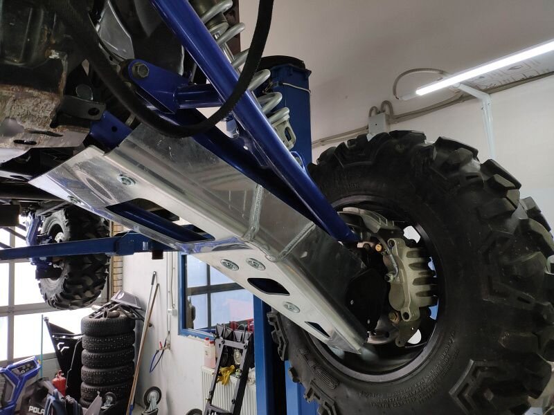 Защита передних рычагов Polaris RZR Turbo S