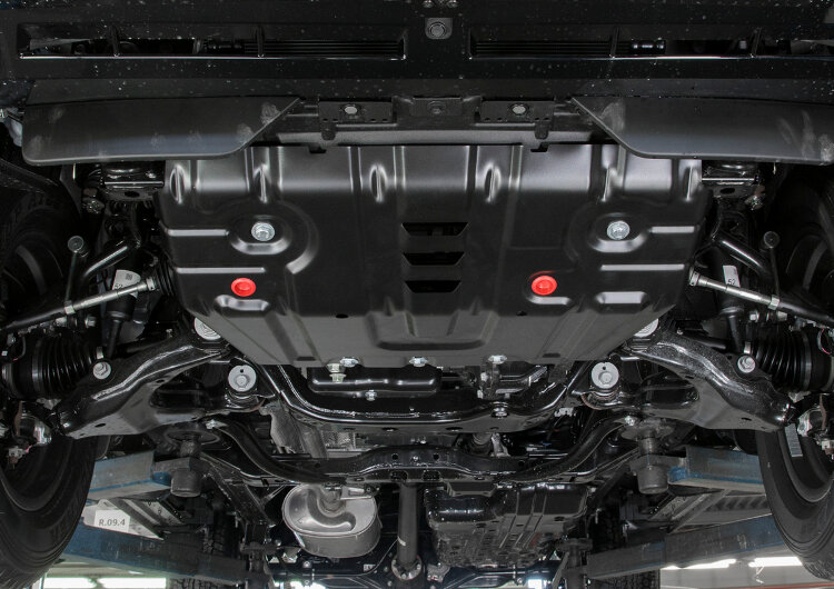 Защита радиатора АвтоБроня для Toyota Land Cruiser Prado 150 2009-2013, штампованная, сталь 1.8 мм, с крепежом, 111.09516.1