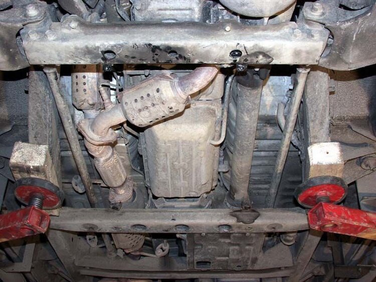 Защита КПП Hyundai Terracan двигатель 3,5  (2001-2006)  арт: 10.0688