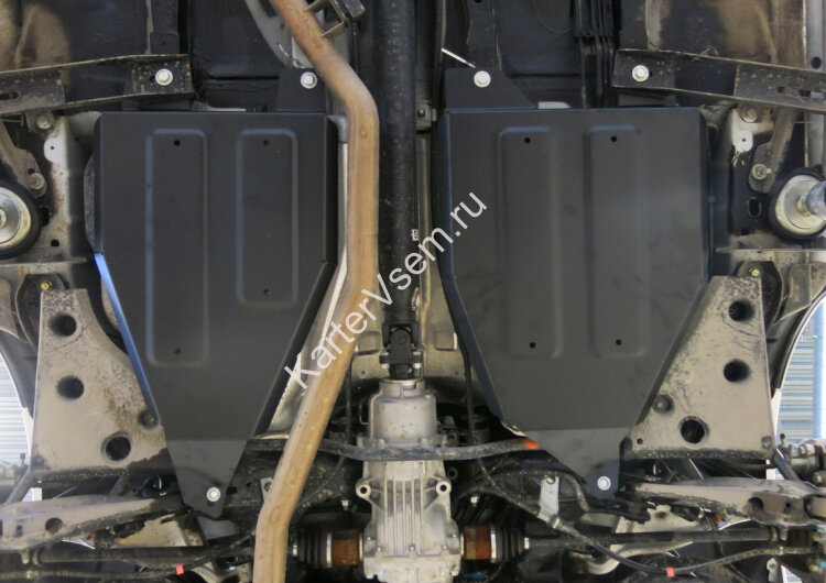 Защита топливного бака АвтоБроня для Nissan Murano Z51, Z52 2007-2016 2016-н.в., штампованная, сталь 1.8 мм, 2 части, с крепежом, 111.04159.1