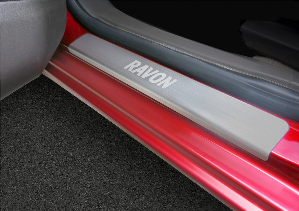 Накладки на пороги Rival для Ravon R4 2016-н.в., нерж. сталь, с надписью, 4 шт., NP.1303.3 с доставкой по всей России