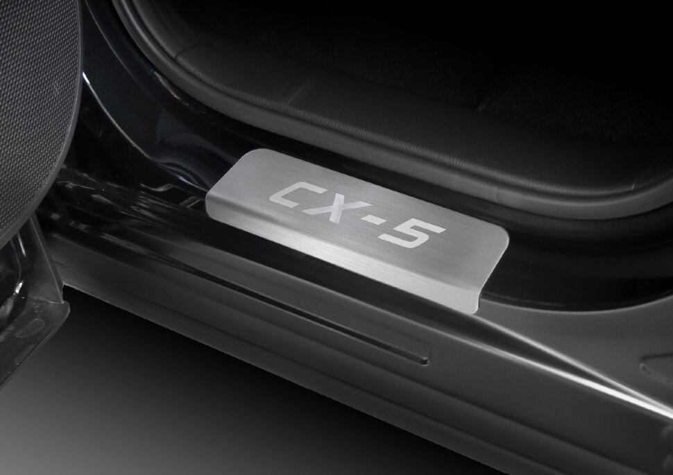 Накладки на пороги AutoMax для Mazda CX-5 II поколение 2017-н.в., нерж. сталь, с надписью, 4 шт., AMMACX501