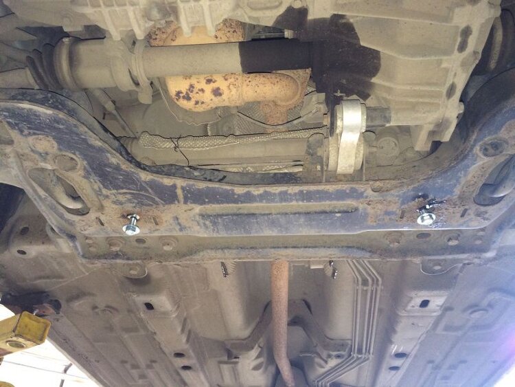 Защита картера и КПП Ford Fiesta двигатель 1,4; 1,6  (2001-2008)  арт: 08.1301