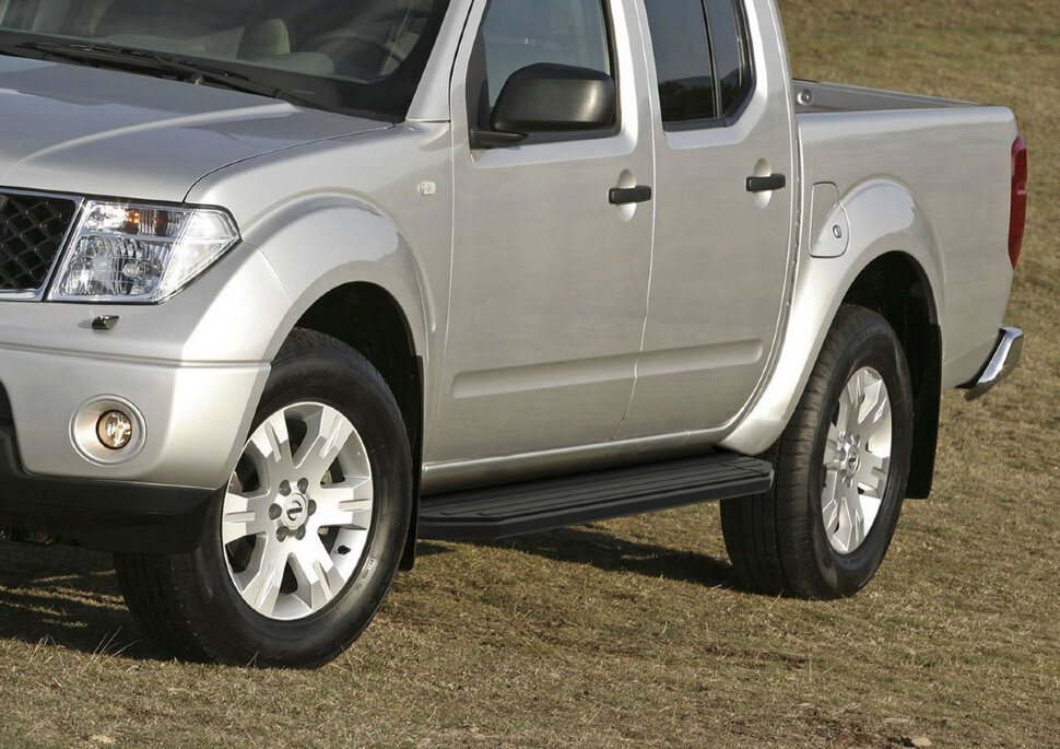 Пороги площадки (подножки) "Premium-Black" Rival для Nissan Navara D40 2004-2015, 193 см, 2 шт., алюминий, A193ALB.4105.1 с доставкой по всей России