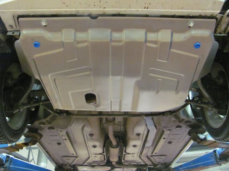 Защита картера и КПП Lada Granta двигатель 1,6 МТ, АТ  (2011-)  арт: 27.2591