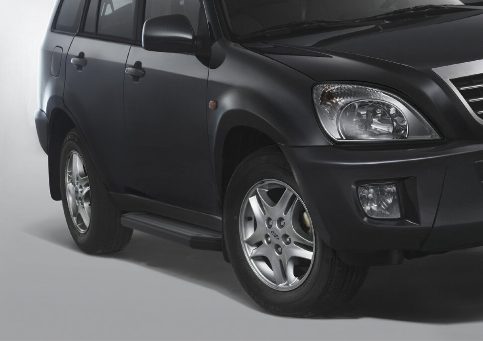 Пороги площадки (подножки) "Premium-Black" Rival для Chery Tiggo (T11) 2005-2016, 160 см, 2 шт., алюминий, A160ALB.3301.2 с доставкой по всей России