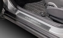 Накладки на пороги AutoMax для Nissan Qashqai II поколение рестайлинг 2019-н.в., нерж. сталь, с надписью, 4 шт., AMNIQAS01 с доставкой по всей России