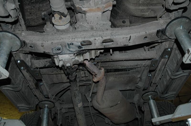 Защита радиатора, КПП и РК Toyota Land Cruiser 76 двигатель 4,2 D МТ  (2012-)  арт: 24.2562