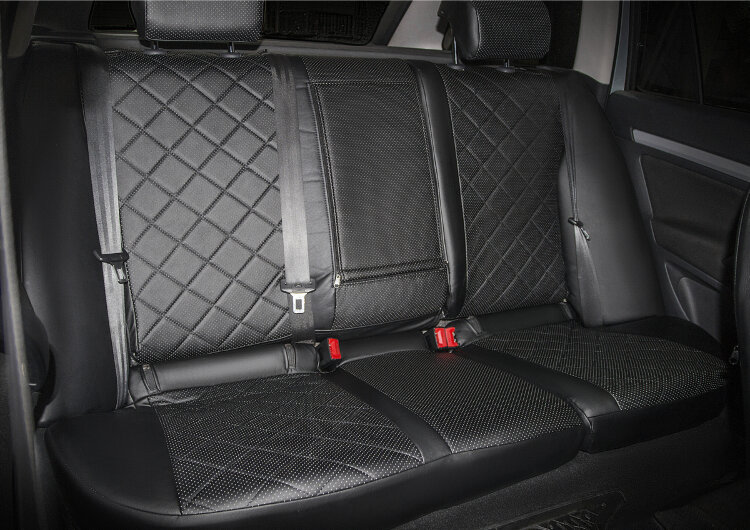 Авточехлы Rival Ромб (зад. спинка 40/60) для сидений Skoda Octavia A7 универсал, лифтбек (Ambition и Active, без заднего подлокотника) 2013-2019, эко-кожа, черные, SC.5105.2