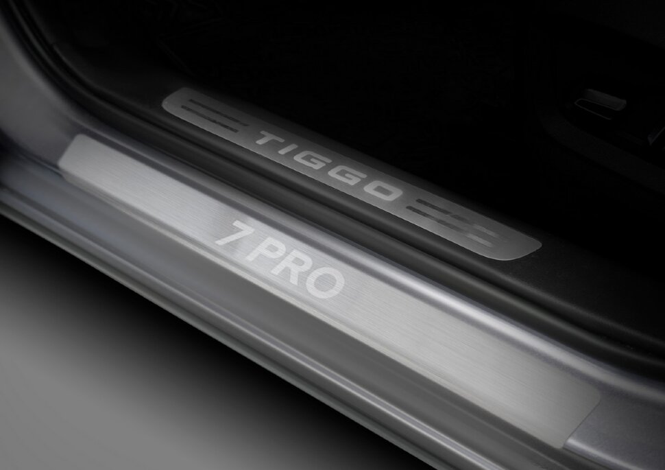 Накладки на пороги Rival для Chery Tiggo 7 Pro 2020-н.в., нерж. сталь, с надписью, 4 шт., NP.0901.3 с доставкой по всей России