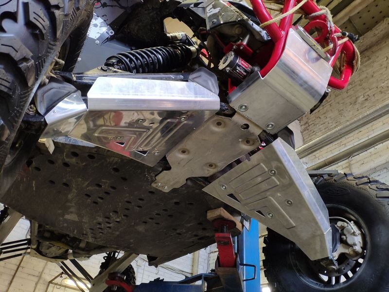 Защита передних рычагов Maverick X3 арт.40.4299