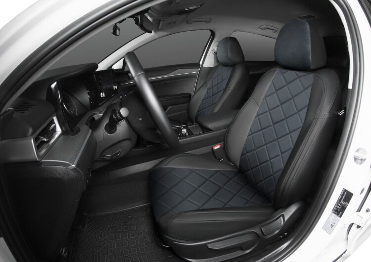 Авточехлы Rival Ромб (зад. спинка 40/60) для сидений Hyundai Elantra VII седан 2021-н.в., алькантара/эко-кожа, черные, SC.2307.4
