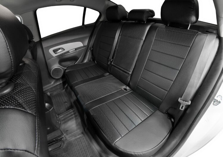 Авточехлы Rival Строчка (зад. спинка 40/60) для сидений Skoda Octavia A8 лифтбек (без заднего подлокотника) 2020-н.в., эко-кожа, черные, SC.5109.1