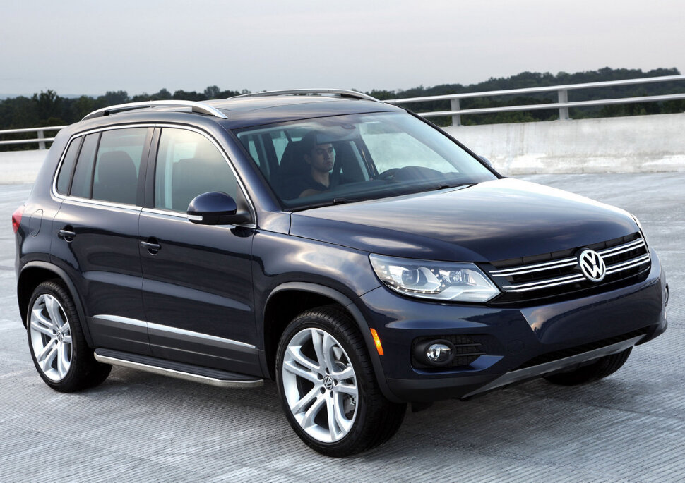 Пороги площадки (подножки) "Premium" Rival для Volkswagen Tiguan I 2007-2017, 173 см, 2 шт., алюминий, A173ALP.5802.2 купить недорого