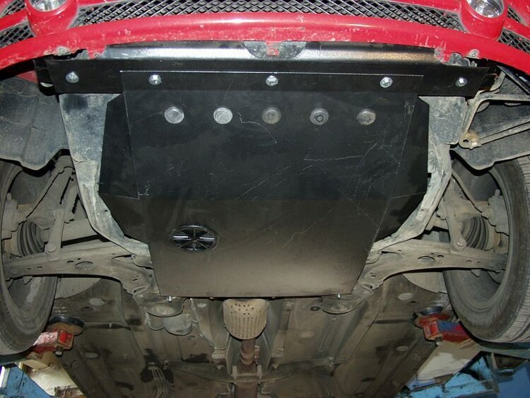 Защита картера и КПП Volkswagen New Beetle двигатель 1.4 ; 1.6 ; 1.9TD ; 2.0  (1998-2011)  арт: 26.0324