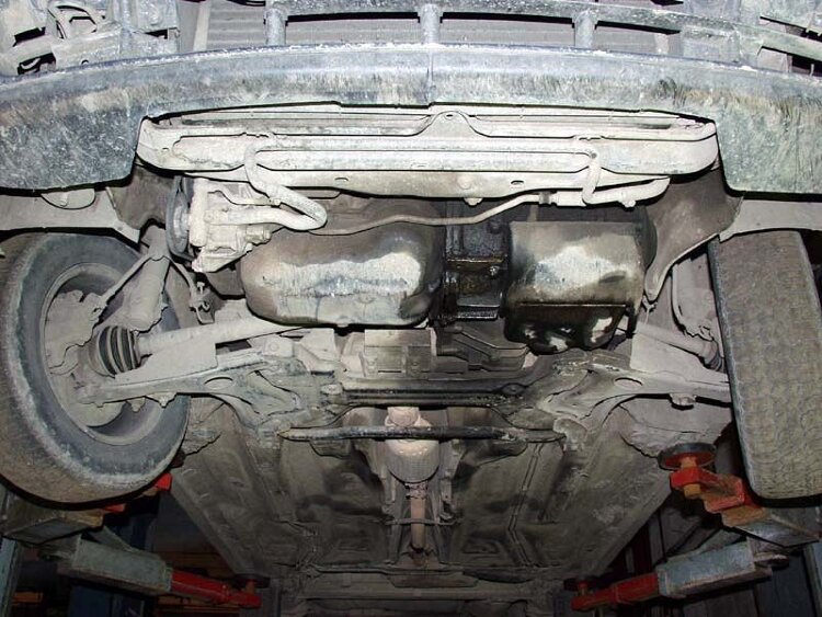Защита картера и КПП Volkswagen Passat двигатель 1,8; 2,0  (1988-1996)  арт: 26.0516