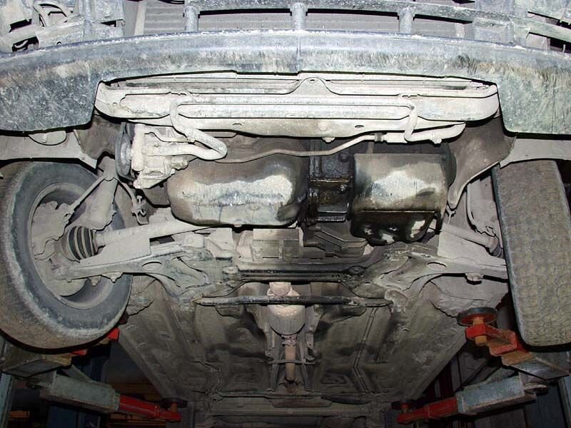 Защита картера и КПП Volkswagen Passat двигатель 1,8; 2,0  (1988-1996)  арт: 26.0516