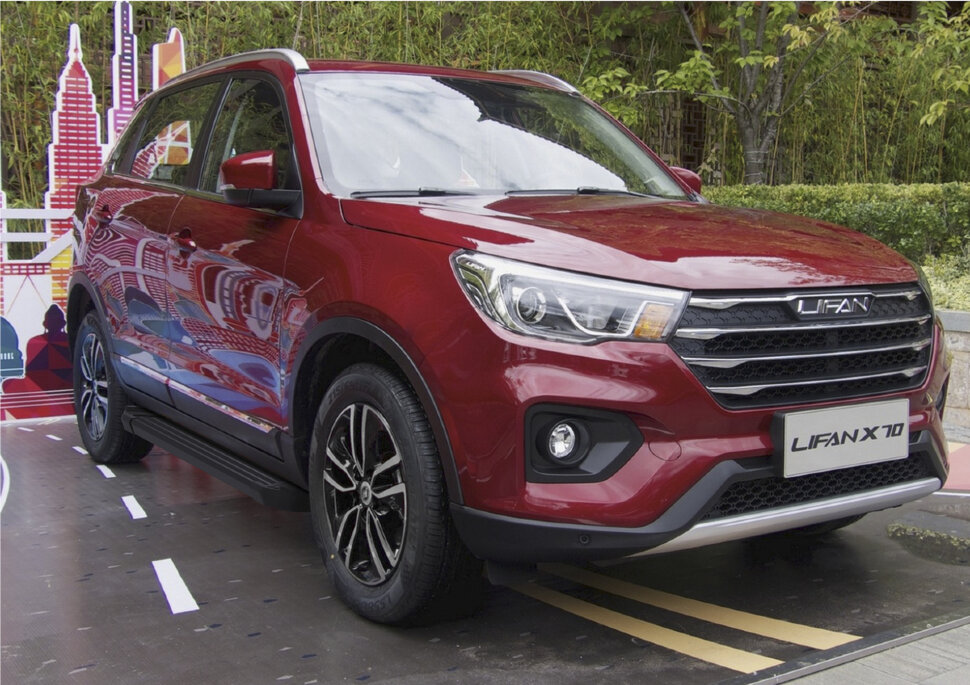 Пороги площадки (подножки) "Black" Rival для Lifan X70 2017-н.в., 173 см, 2 шт., алюминий, F173ALB.3305.1 купить недорого