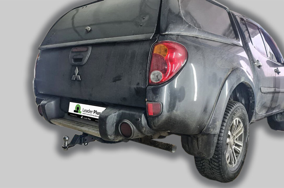 Фаркоп Mitsubishi L200 шар вставка 50*50 (ТСУ) арт. M116-E