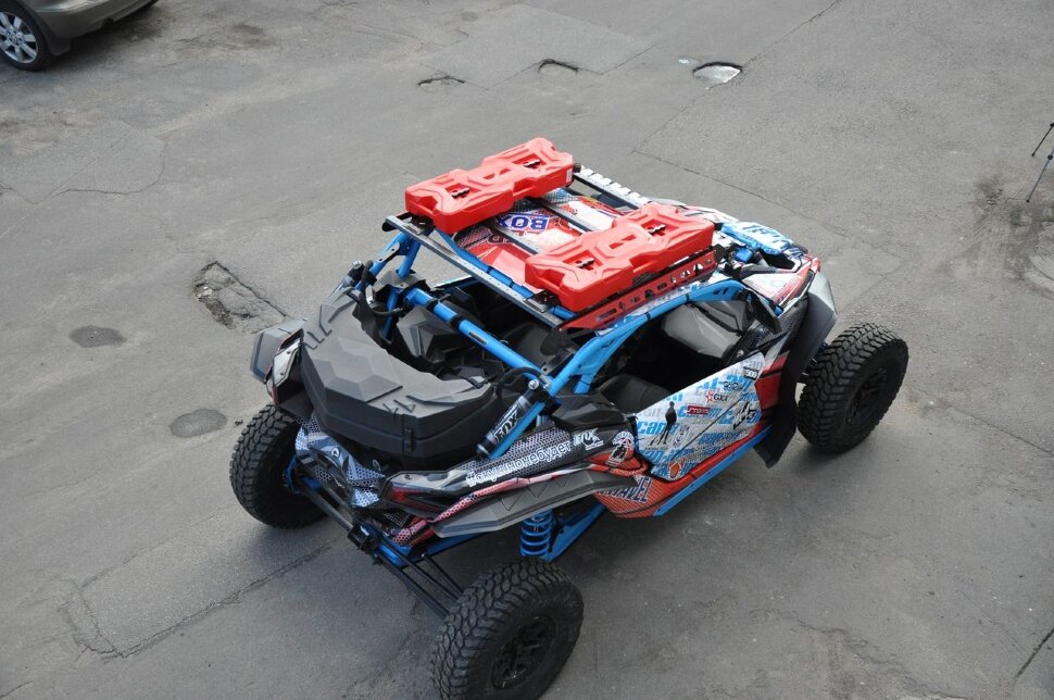 Красный багажник на крышу для Can-Am Maverick X3