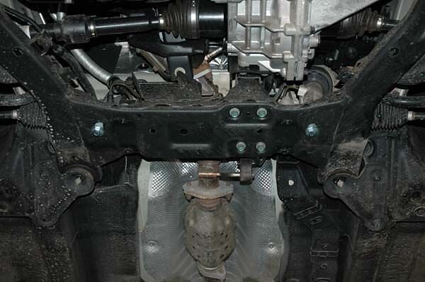 Защита картера и КПП Kia Carens двигатель 1,6; 2,0; 2,0 CRDi  (2006-2012)  арт: 11.1079