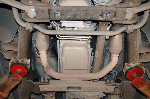 Защита КПП и РК Chevrolet Tahoe двигатель 6,2  (2007-2014)  арт: 04.1063