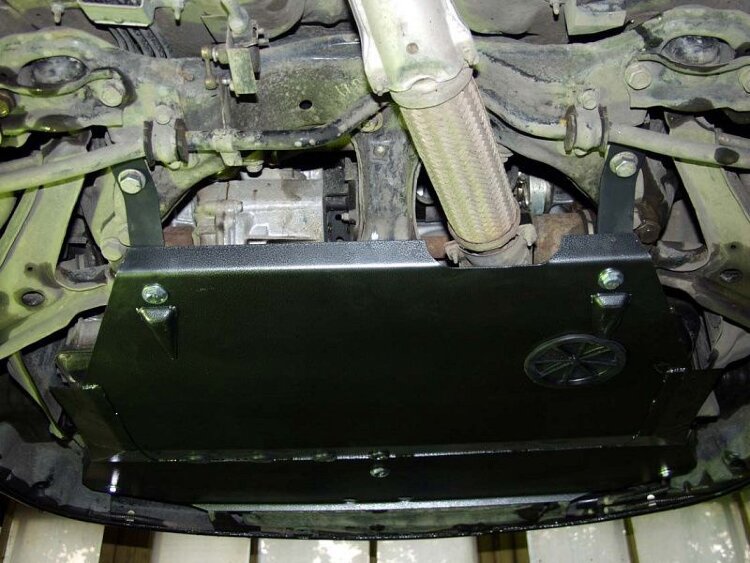 Защита картера и КПП Nissan Primera двигатель 1,6; 1,8; 2,0; 2,0d  (1996-2002)  арт: 15.0296