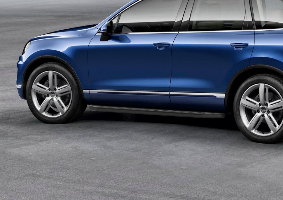 Пороги площадки (подножки) "Premium-Black" Rival для Volkswagen Touareg II рестайлинг (R-Line) 2014-2018, 193 см, 2 шт., алюминий, A193ALB.5801.4 с доставкой по всей России