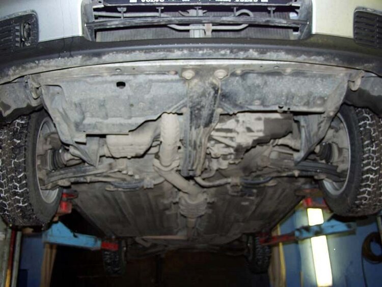 Защита картера и КПП Nissan Primera двигатель 1,8; 2,0  (1990-1996)  арт: 15.0069