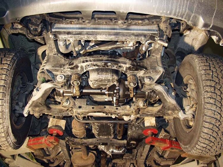 Защита картера и рулевых тяг Toyota Land Cruiser 90 двигатель 3,0 TD; 3,0 D-4D; 3,4i АТ  (1996-2001)  арт: 24.0867