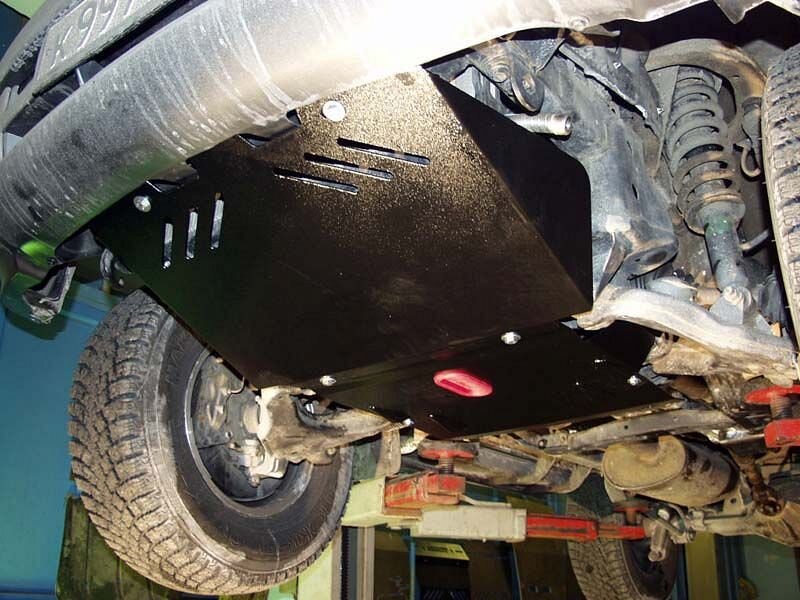Защита картера и рулевых тяг Toyota Land Cruiser 90 двигатель 3,0 TD; 3,0 D-4D; 3,4i АТ  (1996-2001)  арт: 24.0867