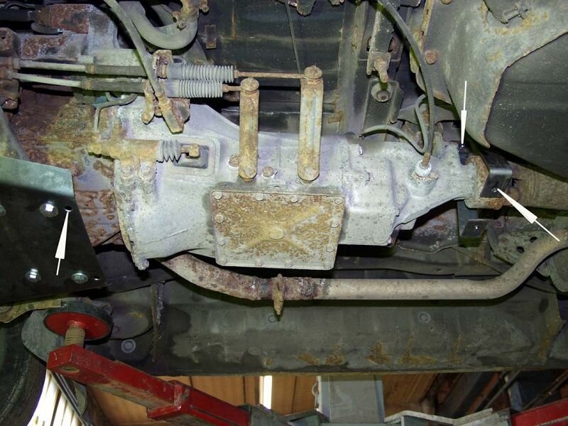 Защита КПП Mitsubishi L300 двигатель 2,5 TD  (1988-1996)  арт: 14.0414