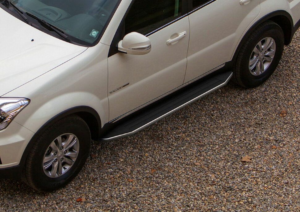 Пороги площадки (подножки) "Premium" Rival для SsangYong Rexton II, III 2007-2017, 173 см, 2 шт., алюминий, A173ALP.5302.1 с доставкой по всей России
