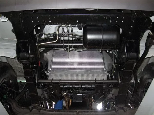 Защита радиатора Hyundai HD двигатель 3,3TD; 3,9TD  (1998-2005)  арт: 10.0913