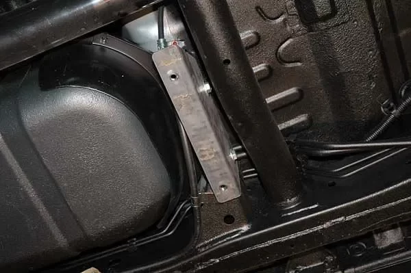 Защита топливного бака Mitsubishi L200 двигатель 2,5 TD  (2006-2015)  арт: 14.1147 V2