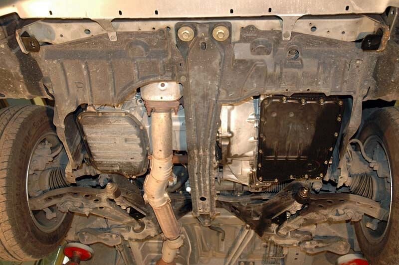 Защита картера и КПП Nissan Serena двигатель 2,0 fwd  (2000-2005)  арт: 15.0819