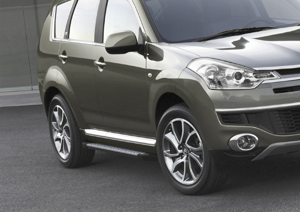 Пороги площадки (подножки) "Bmw-Style круг" Rival для Citroen C4 Aircross 2012-2016, 173 см, 2 шт., алюминий, D173AL.4005.1 с доставкой по всей России