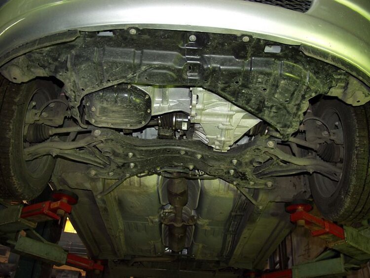 Защита картера и КПП Toyota Echo двигатель 1,0; 1,3; 1,5; 1,4D  (1999-2005)  арт: 24.0427