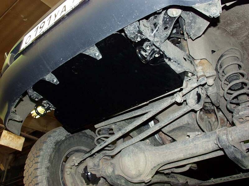 Защита рулевых тяг Toyota Land Cruiser 105 двигатель 4,2D; 4,5; 4,7  (1998-2007)  арт: 24.0580