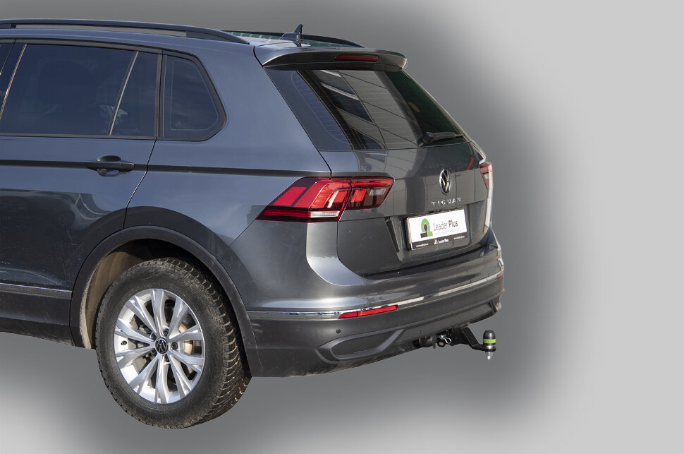 Фаркоп Volkswagen Tiguan шар вставка 50*50 (ТСУ) арт. V123-E