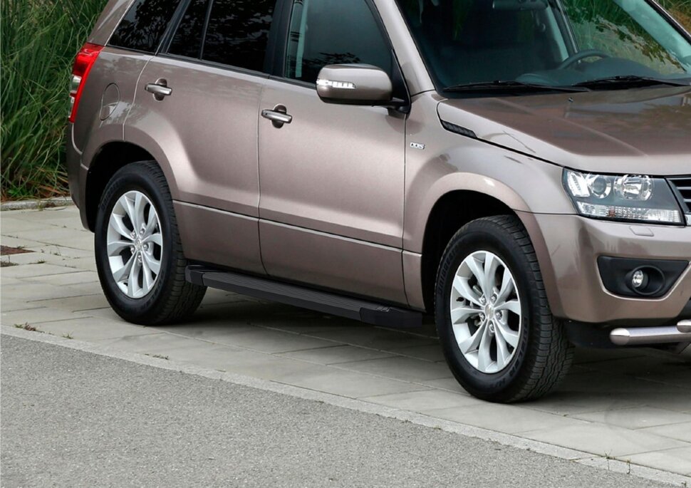 Пороги площадки (подножки) "Black" Rival для Suzuki Grand Vitara III 5-дв. 2005-2015, 173 см, 2 шт., алюминий, F173ALB.5502.2 с доставкой по всей России