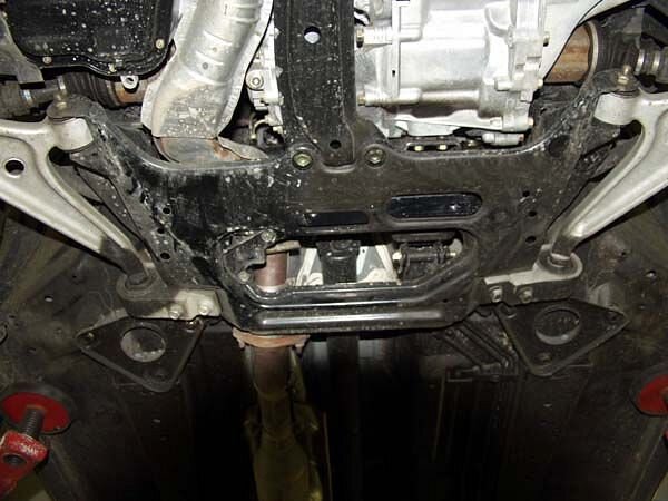 Защита картера и КПП Nissan X-Trail двигатель 2,0; 2,5; 2,2D  (2001-2007)  арт: 15.0373