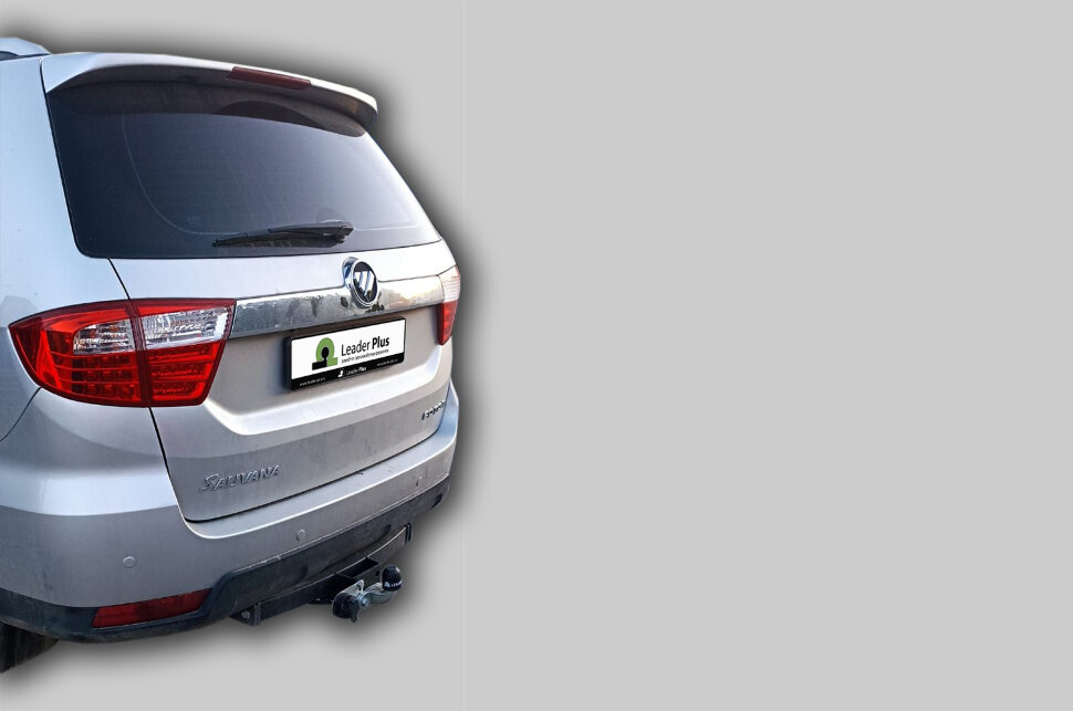 Фаркоп Toyota Fortuner  (ТСУ) арт. T122-FC