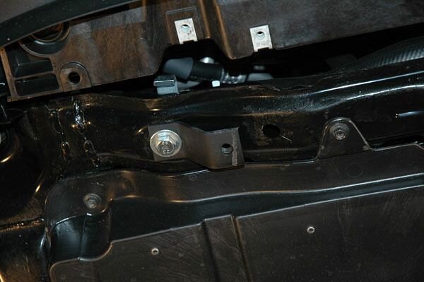 Защита картера и КПП Mazda CX-7 двигатель 2,3; 2.5 AT  (2006-2011)  арт: 12.1222