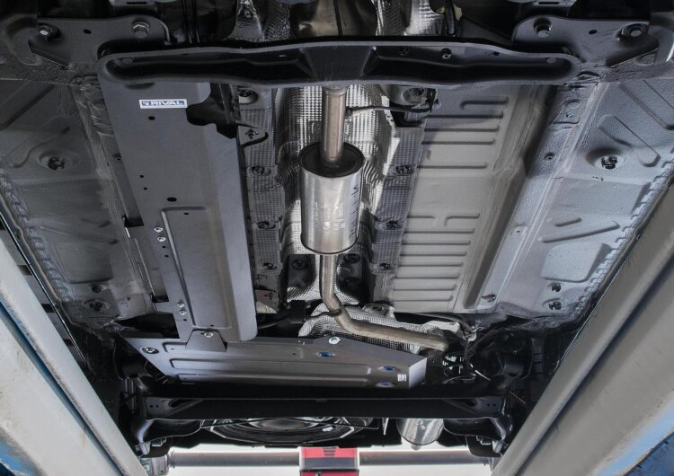 Защита топливного бака Rival для Renault Duster I FWD 2010-2021, сталь 1.8 мм, с крепежом, штампованная, 111.4720.1